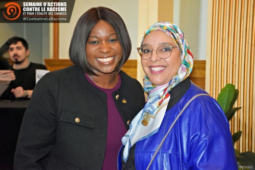 Photo de la Mairesse de CDN avec Samira.